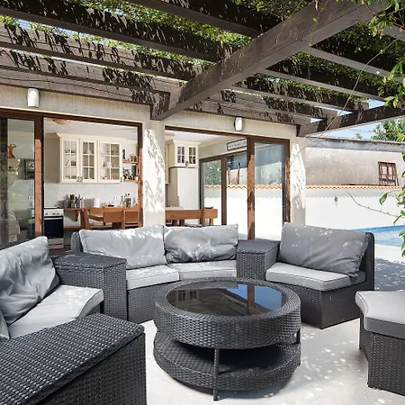 Roza - Managed By Travel Istria