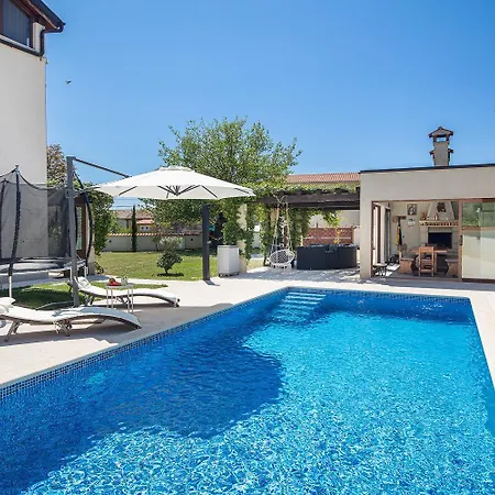 Villa Roza *